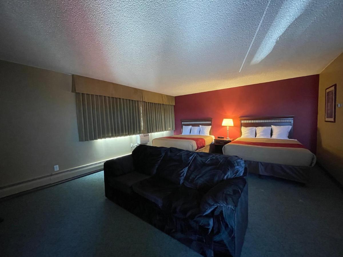 Travelodge By Wyndham Fort St John Fort St. John Buitenkant foto