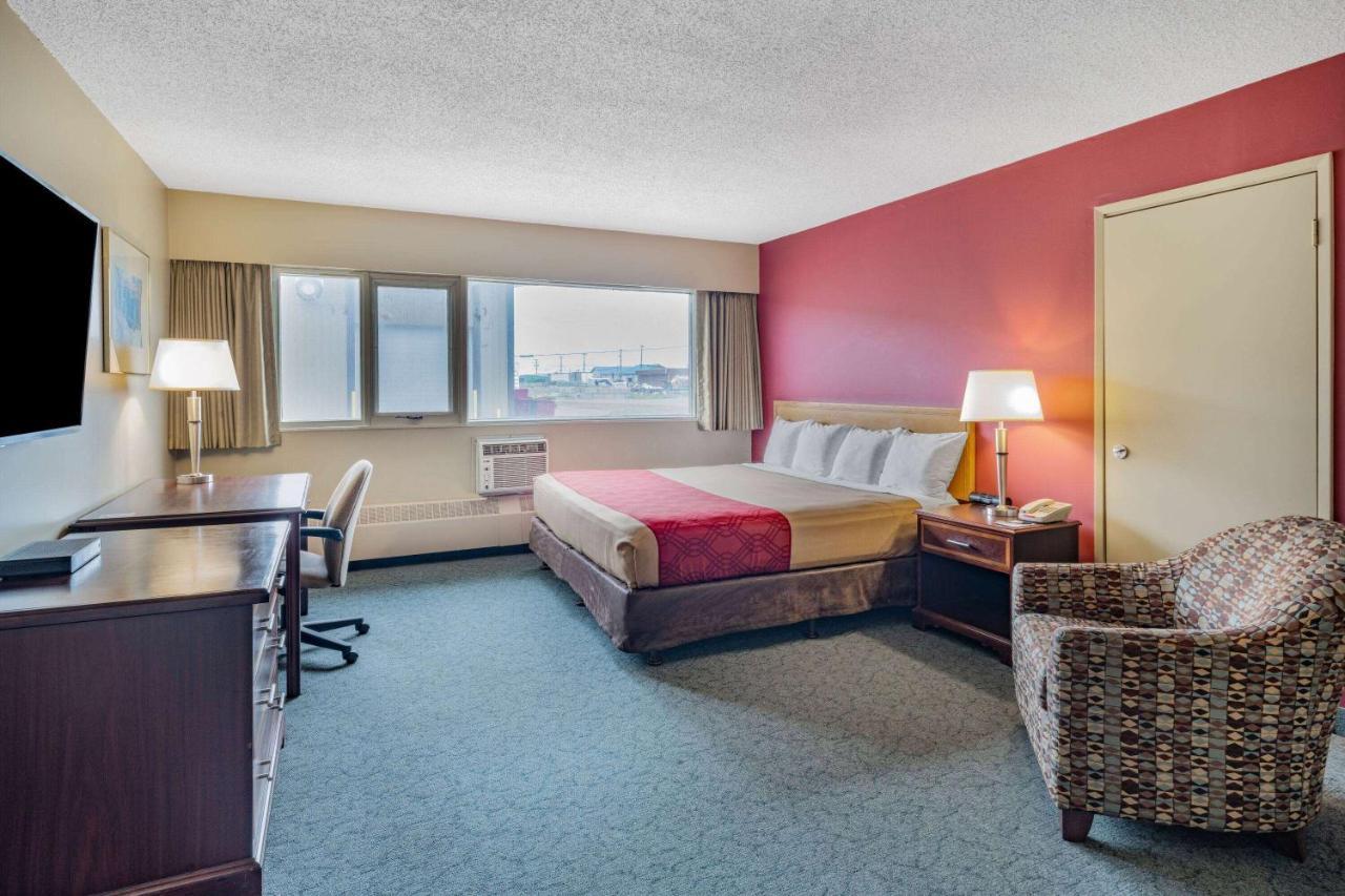 Travelodge By Wyndham Fort St John Fort St. John Buitenkant foto