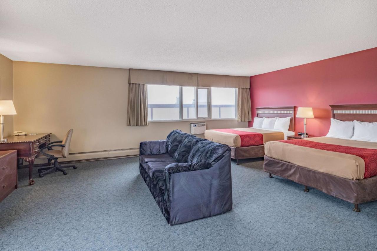Travelodge By Wyndham Fort St John Fort St. John Buitenkant foto